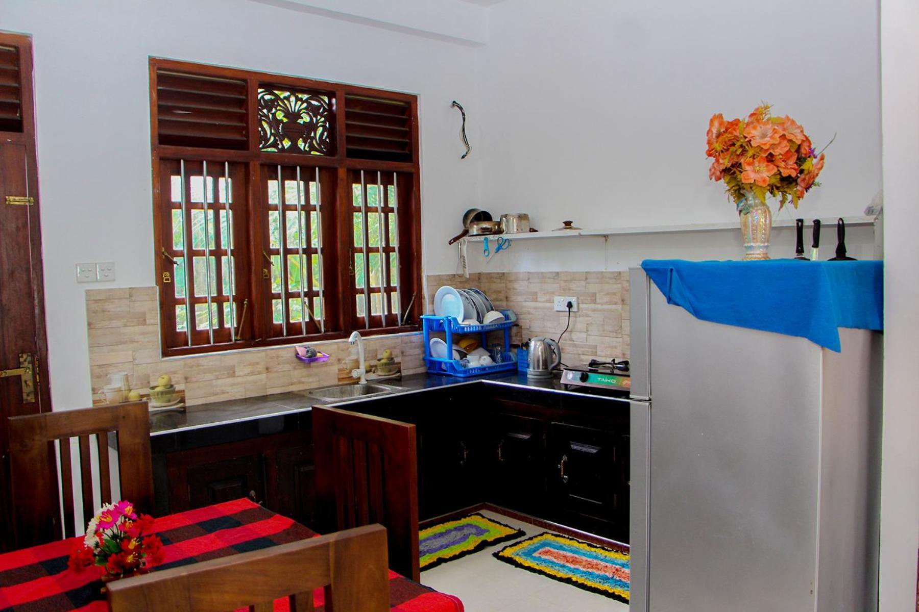 ווליגאמה Sasmika Villa Surf And Yoga Hostel מראה חיצוני תמונה