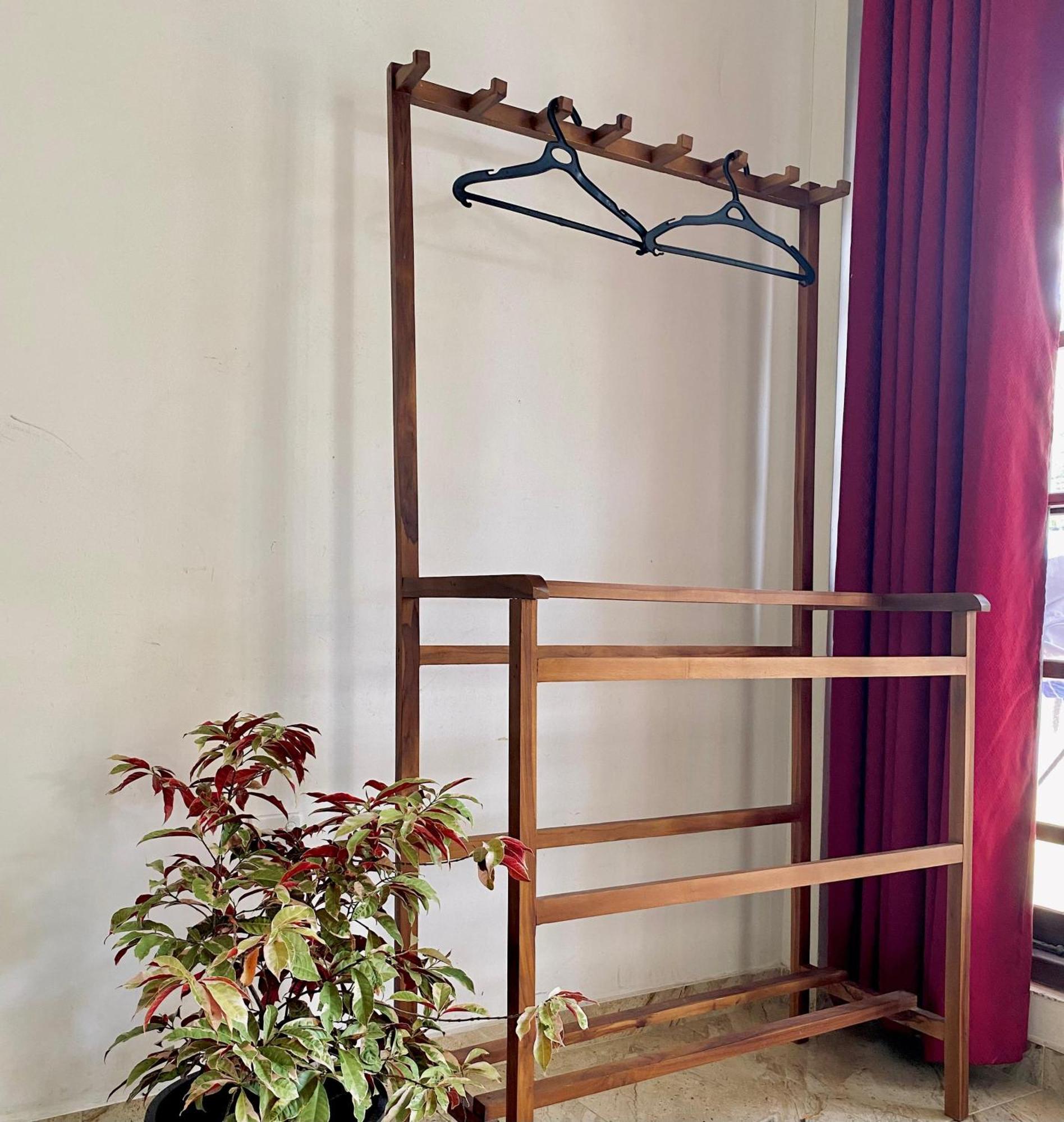 ווליגאמה Sasmika Villa Surf And Yoga Hostel מראה חיצוני תמונה