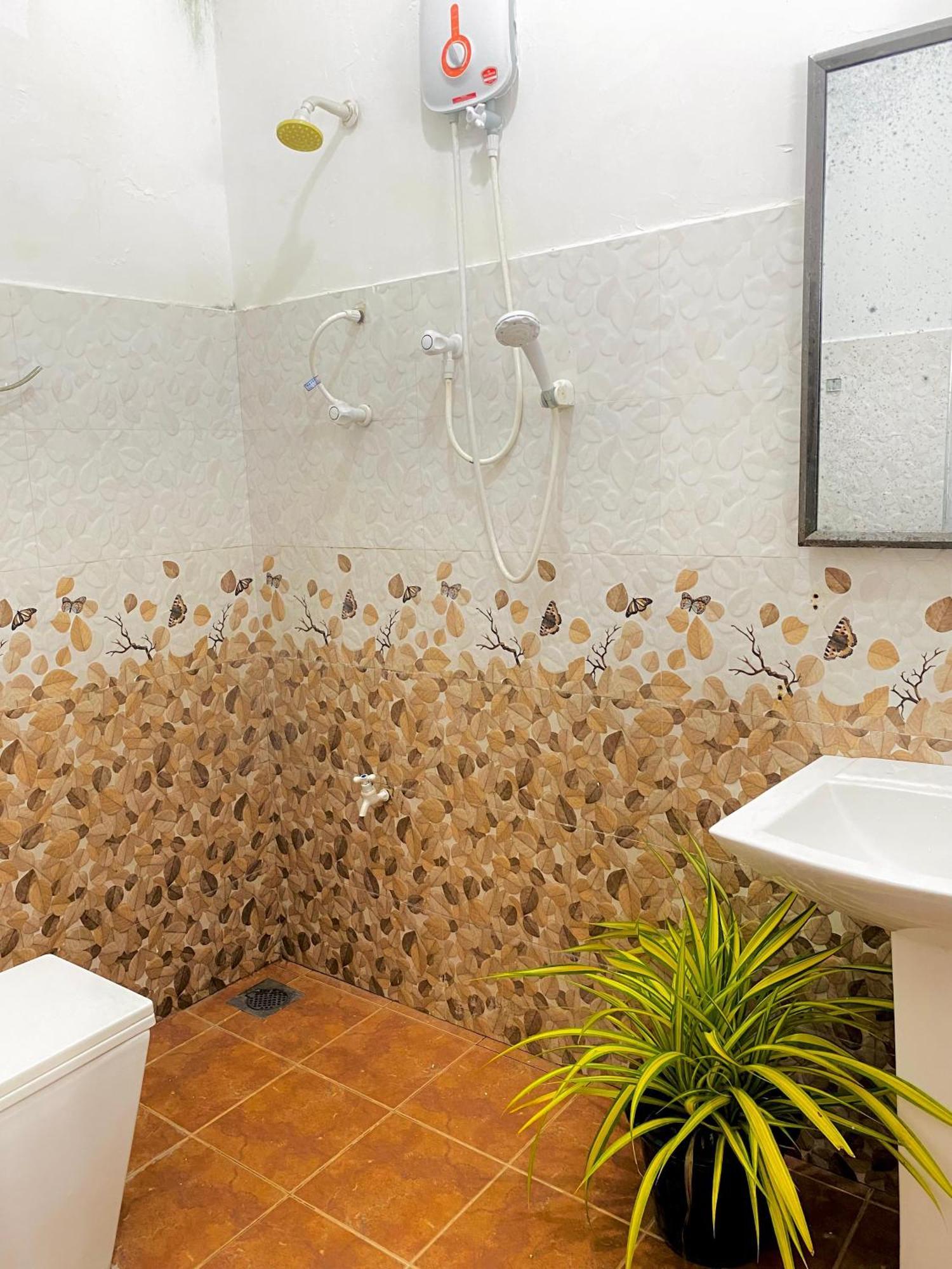 ווליגאמה Sasmika Villa Surf And Yoga Hostel מראה חיצוני תמונה
